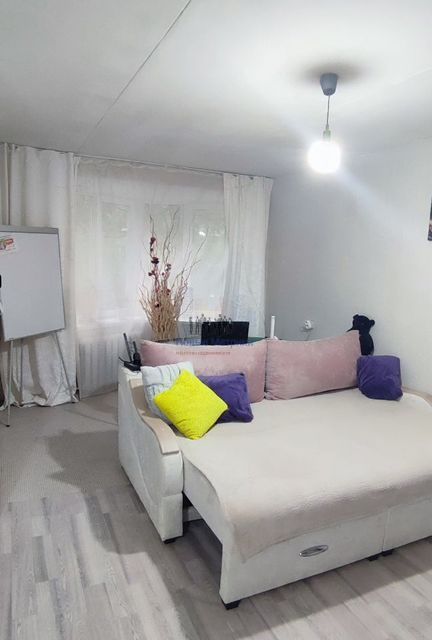 Продаётся 3-комнатная квартира, 55.6 м²