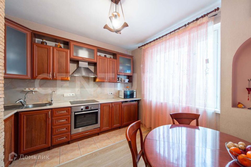 Продаётся 4-комнатная квартира, 94.2 м²