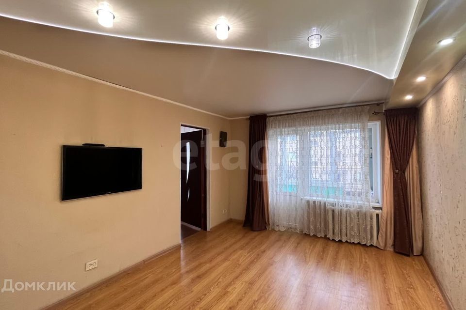 Продаётся 3-комнатная квартира, 58.3 м²
