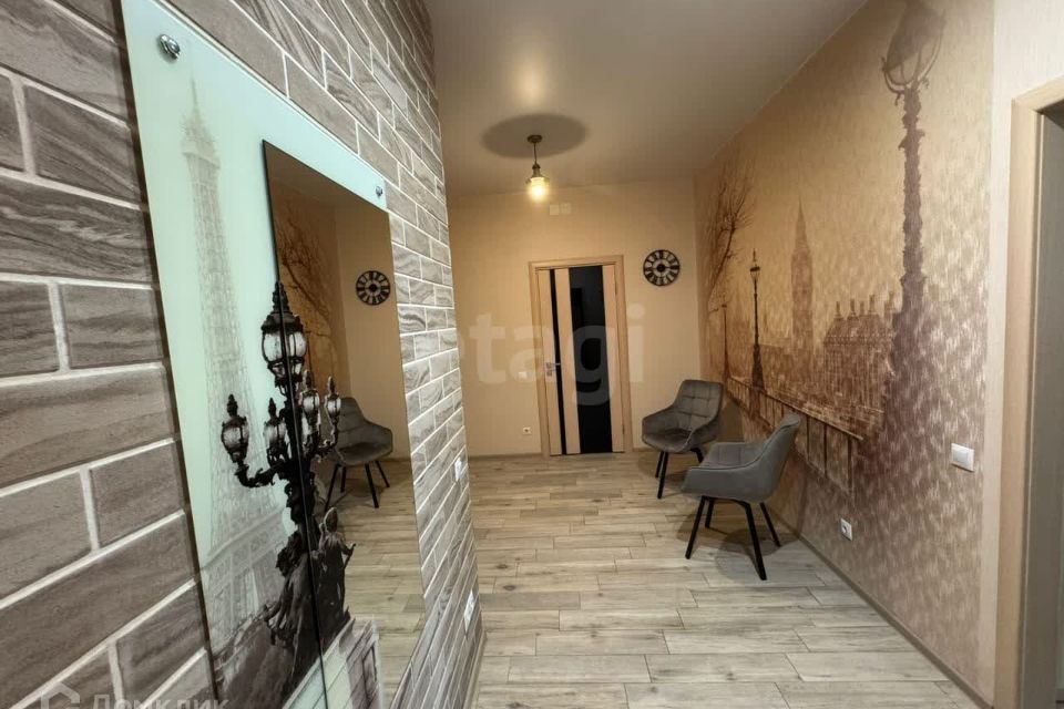 Продаётся 4-комнатная квартира, 92 м²