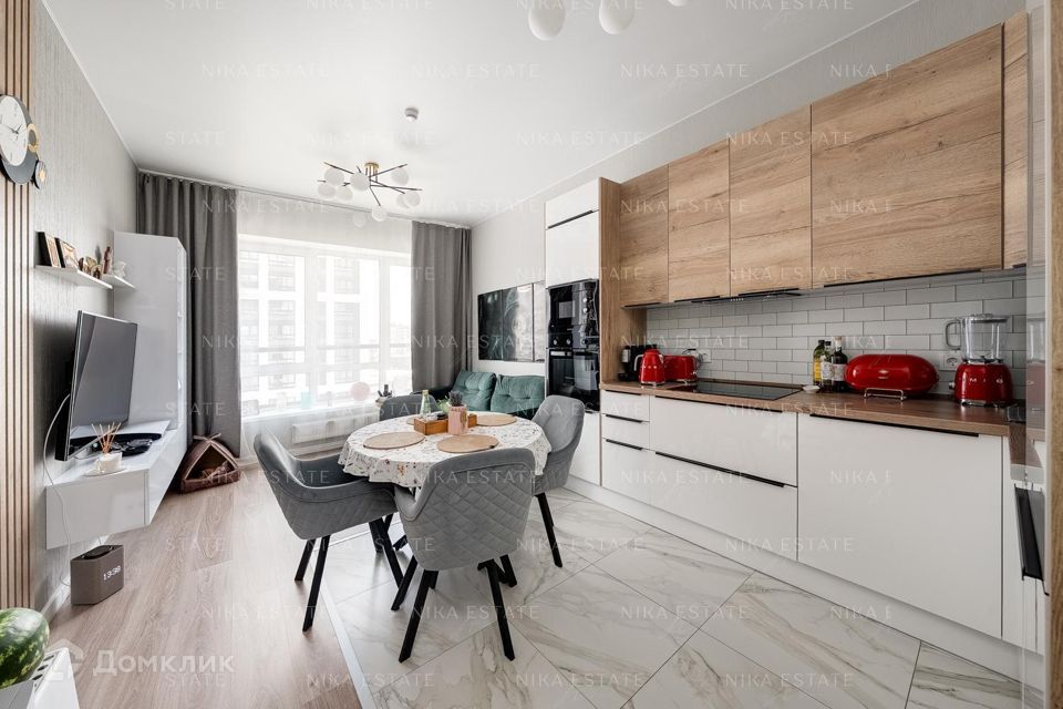 Продаётся 4-комнатная квартира, 88.3 м²