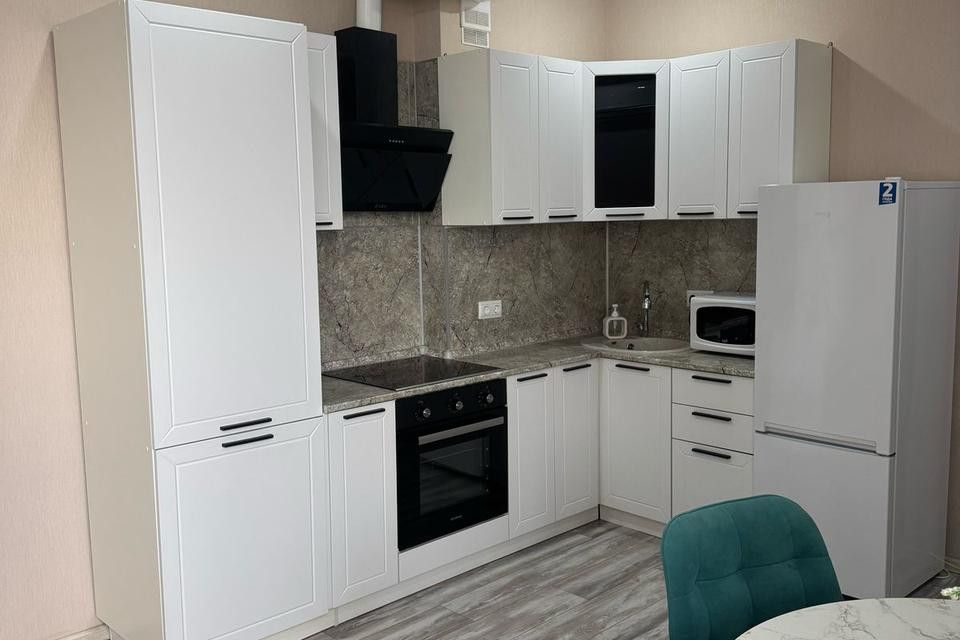 Сдаётся 1-комнатная квартира, 43 м²
