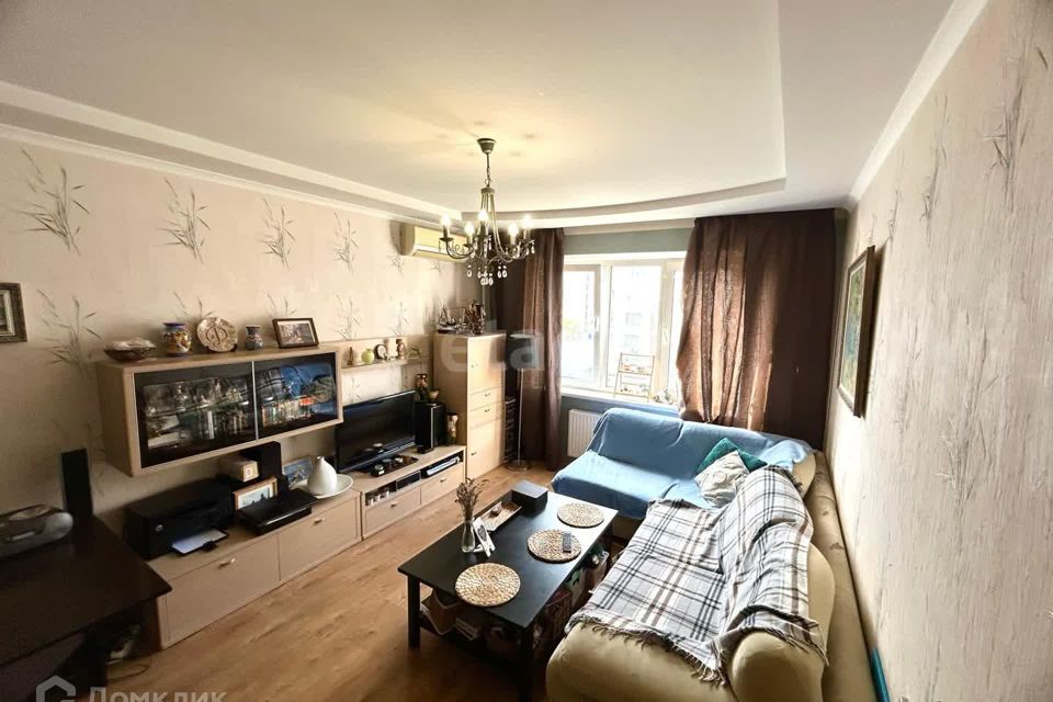 Продаётся 3-комнатная квартира, 63.5 м²