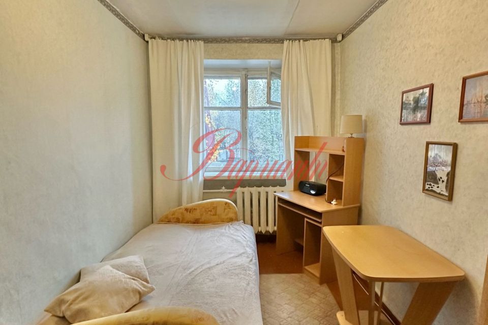 Продаётся комната в 5-комн. квартире, 8.6 м²
