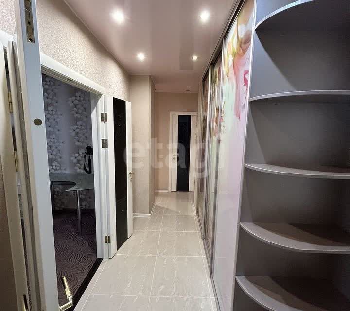 Продаётся 1-комнатная квартира, 42.4 м²