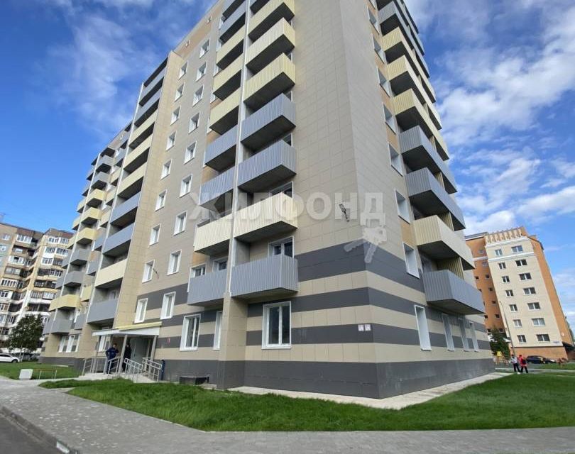 Продаётся 2-комнатная квартира, 66.9 м²