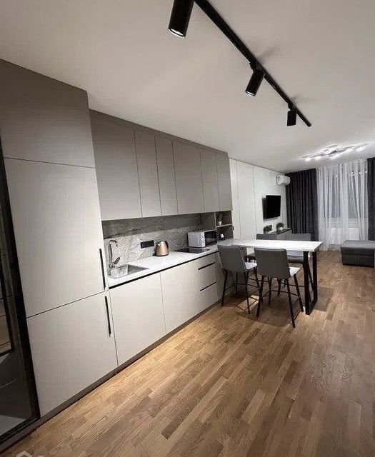 Продаётся 2-комнатная квартира, 61.3 м²