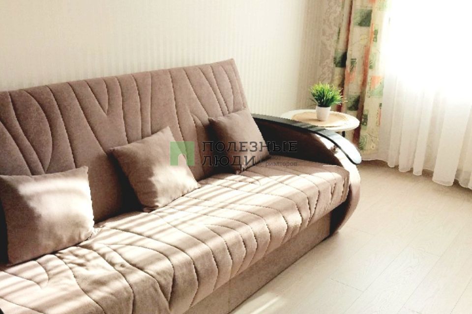 Сдаётся 2-комнатная квартира, 58 м²