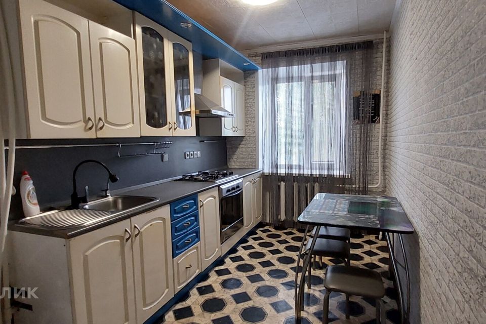 Продаётся 3-комнатная квартира, 57.2 м²