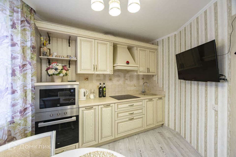 Продаётся 3-комнатная квартира, 60.9 м²