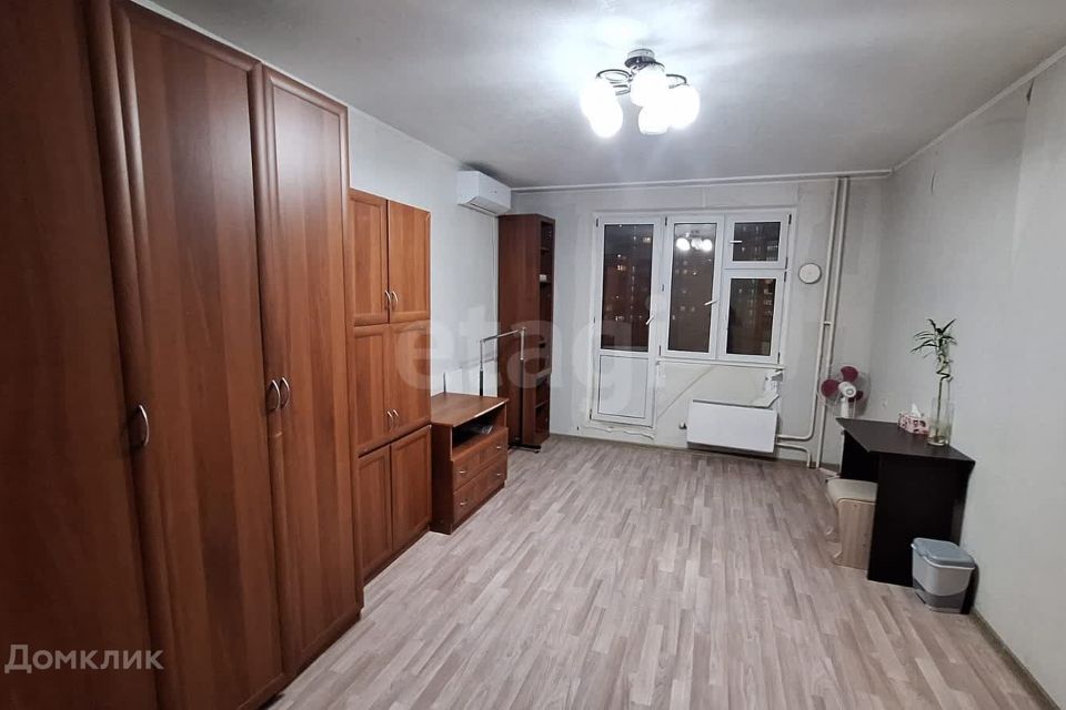 Продаётся 1-комнатная квартира, 38.4 м²