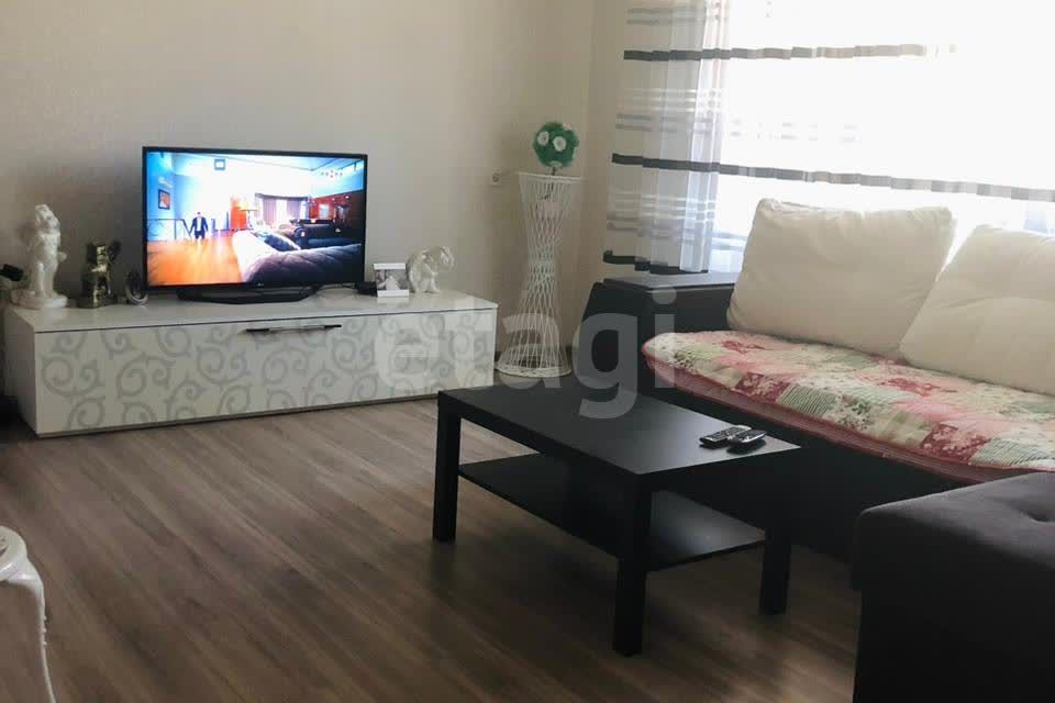 Продаётся 3-комнатная квартира, 62.2 м²