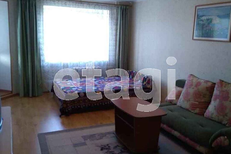 Сдаётся 1-комнатная квартира, 55 м²