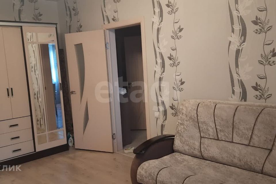 Продаётся 1-комнатная квартира, 39.3 м²