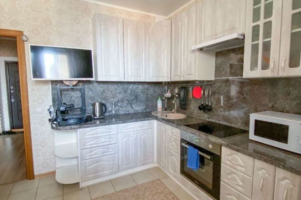 Продаётся 1-комнатная квартира, 46 м²