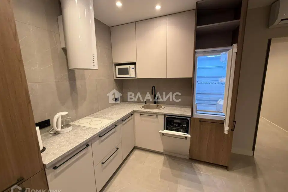 Продаётся 1-комнатная квартира, 45.8 м²