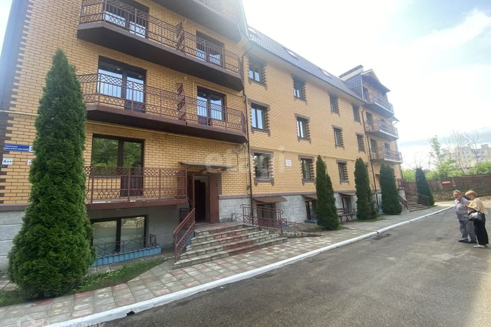 Продаётся 2-комнатная квартира, 77.3 м²