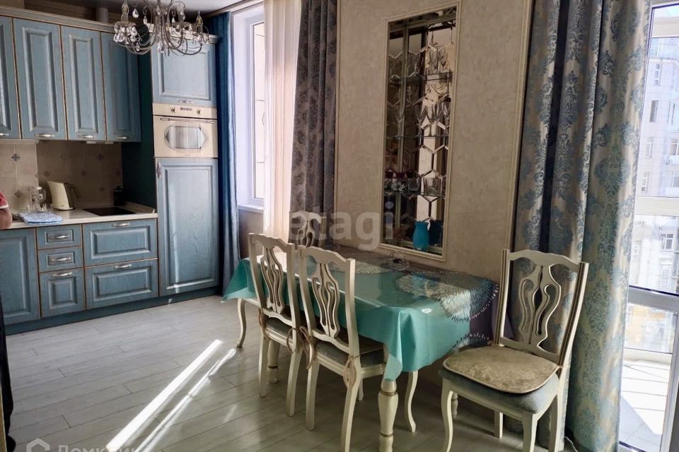 Продаётся 1-комнатная квартира, 47 м²