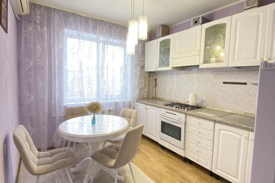 Продаётся 4-комнатная квартира, 84 м²