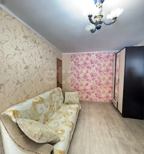 Продаётся 2-комнатная квартира, 42.3 м²