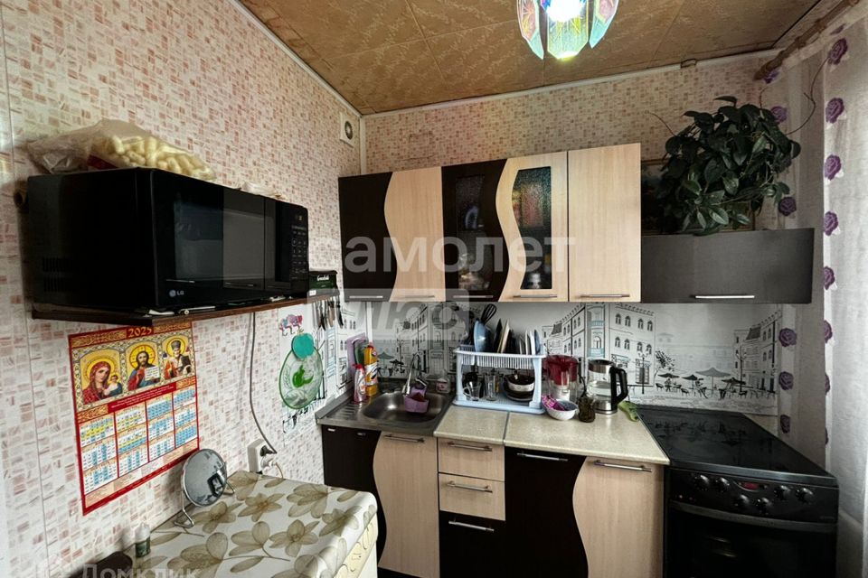 Продаётся 3-комнатная квартира, 60.9 м²