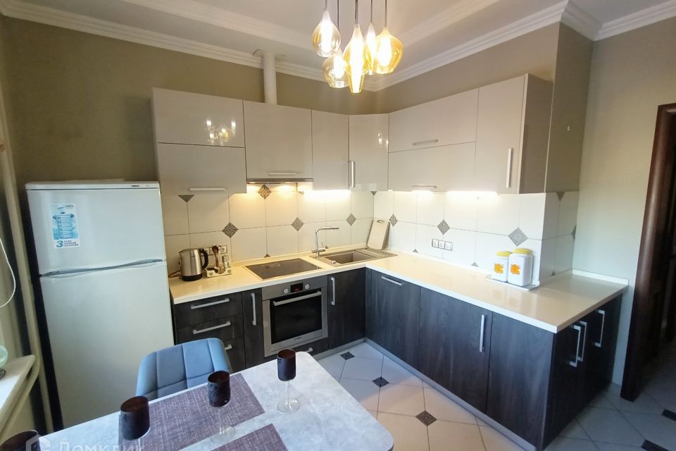 Продаётся 2-комнатная квартира, 66.2 м²