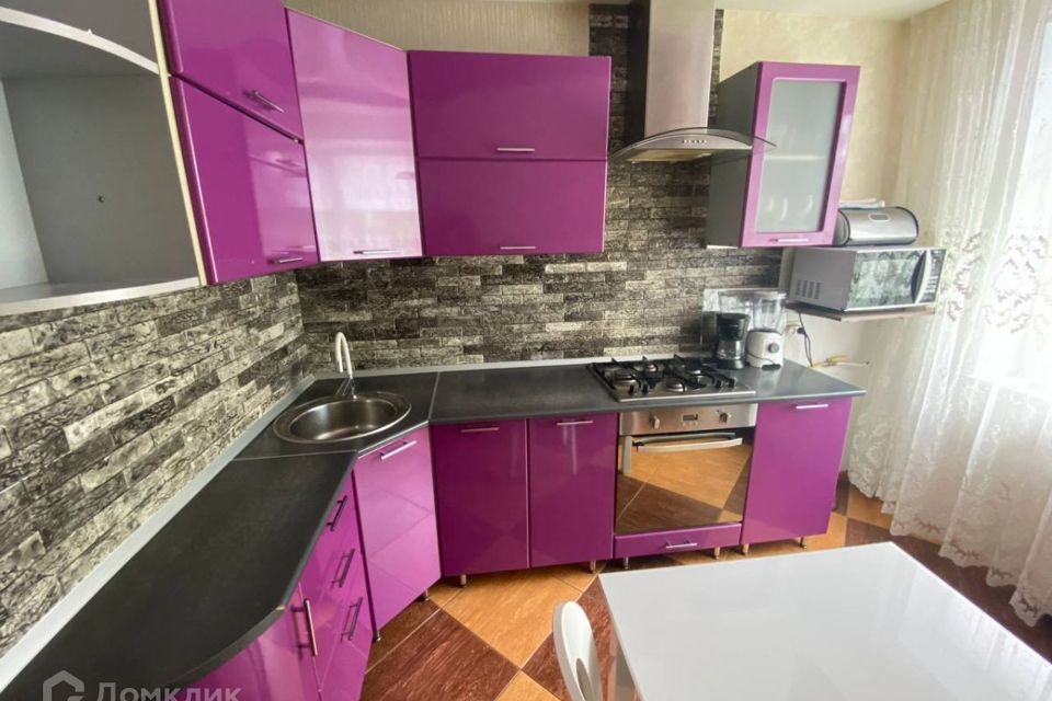 Продаётся 3-комнатная квартира, 61.9 м²