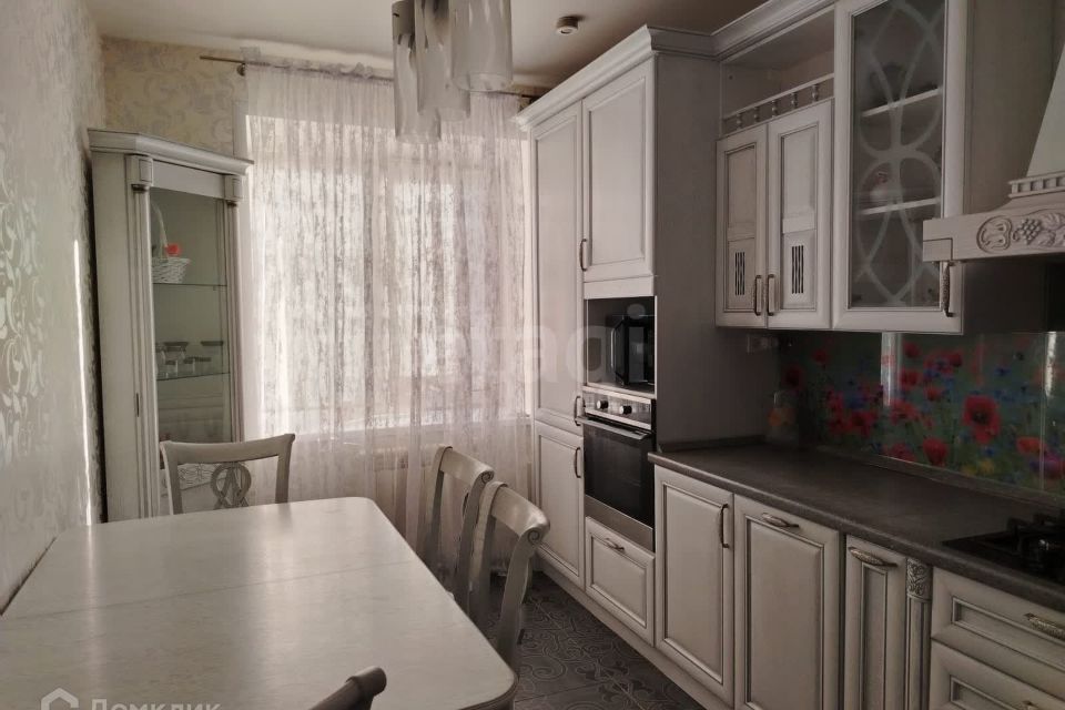 Сдаётся 2-комнатная квартира, 56.7 м²