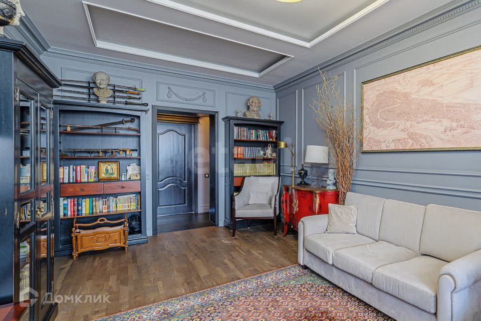 Продаётся 3-комнатная квартира, 122.5 м²