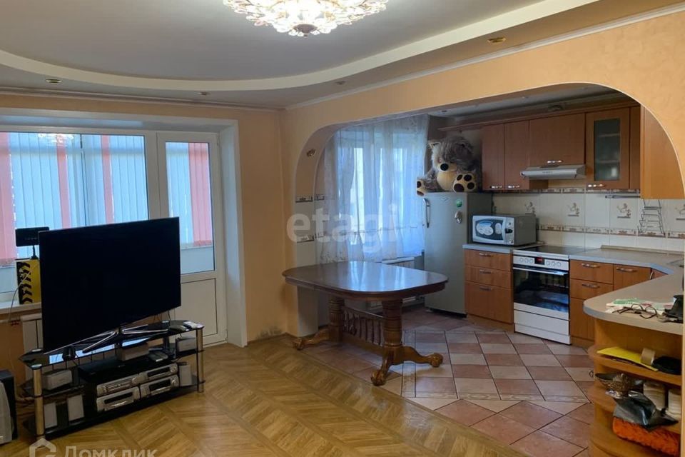 Продаётся 3-комнатная квартира, 89.8 м²