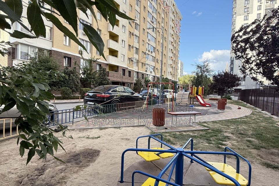 Продаётся 1-комнатная квартира, 42.1 м²