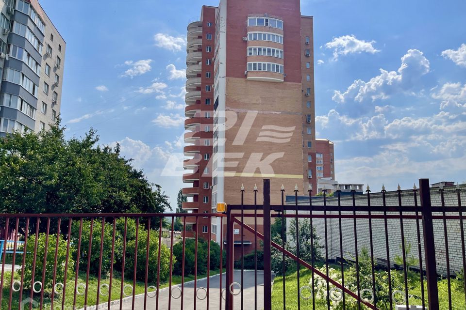 Сдаётся 3-комнатная квартира, 115.3 м²