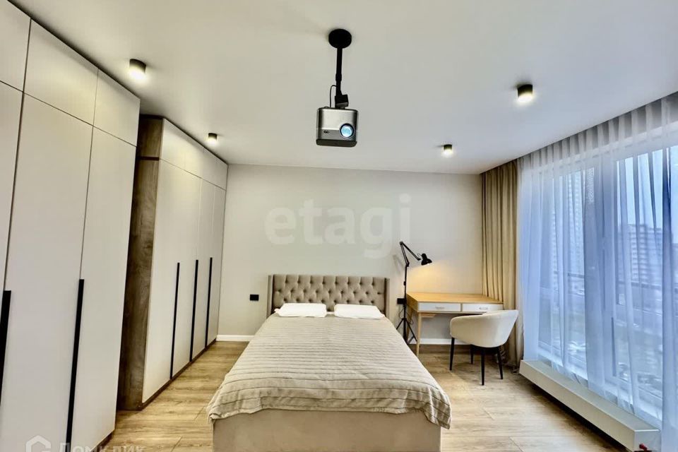 Продаётся 1-комнатная квартира, 45.7 м²