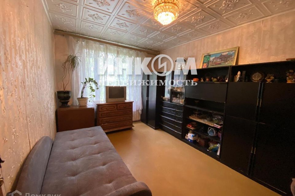 Продаётся комната в 3-комн. квартире, 14.9 м²