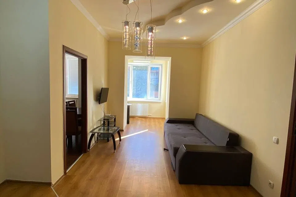 Сдаётся 2-комнатная квартира, 42 м²