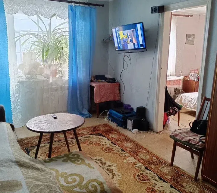 Продаётся 3-комнатная квартира, 52.4 м²