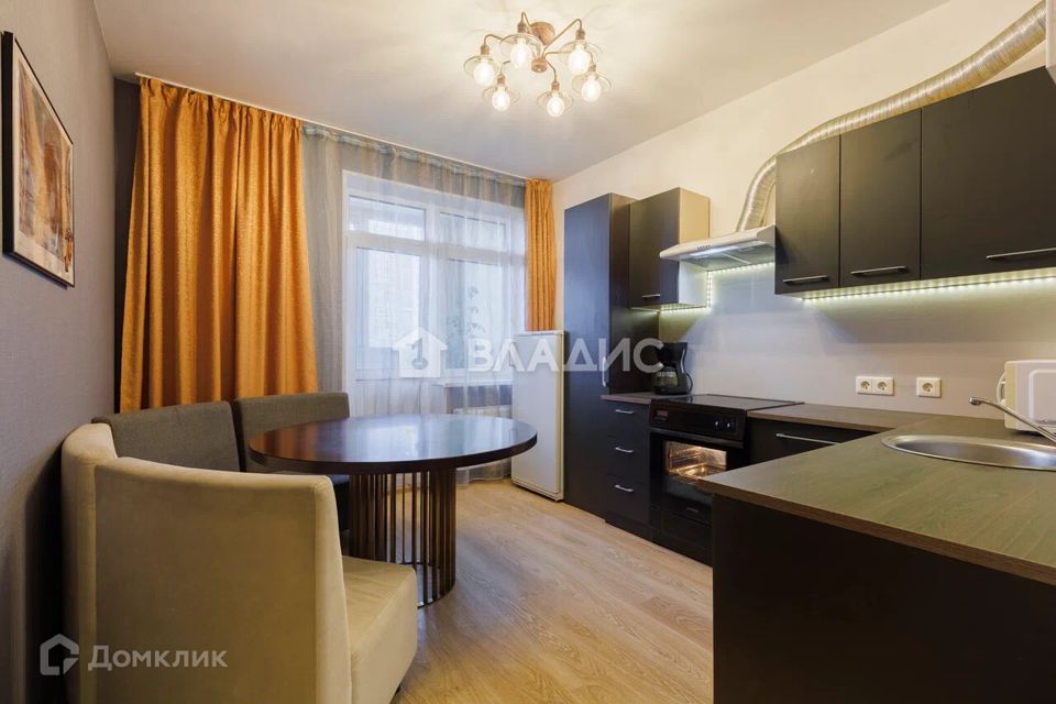 Продаётся 1-комнатная квартира, 39.6 м²