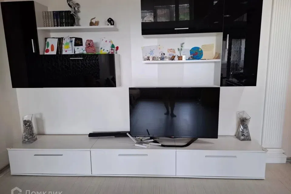 Продаётся 3-комнатная квартира, 87 м²