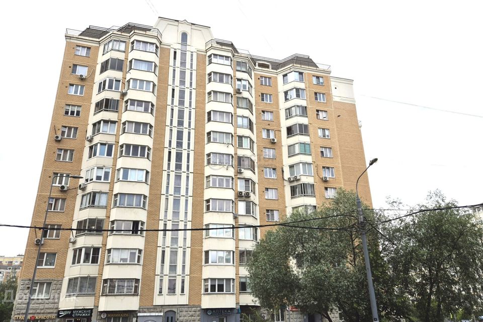 Продаётся 3-комнатная квартира, 75.8 м²