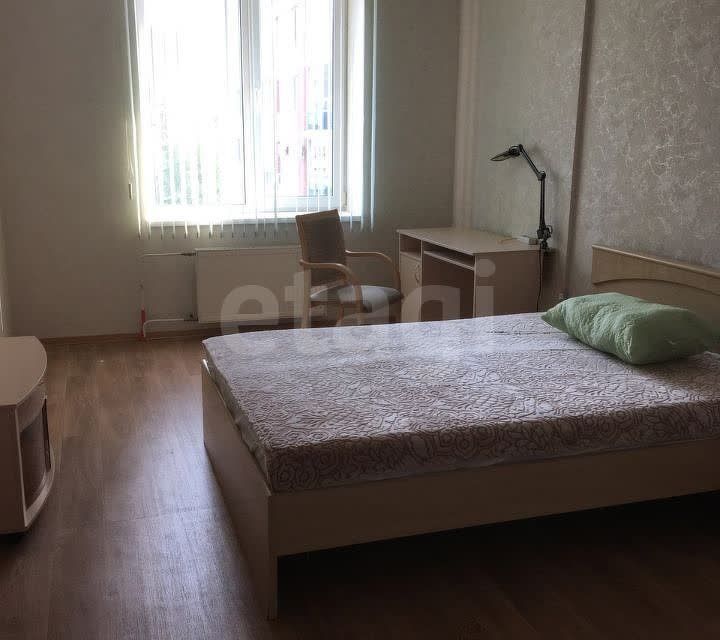 Сдаётся 1-комнатная квартира, 42 м²