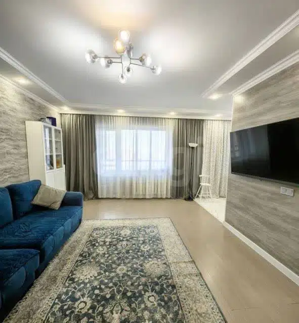 Продаётся 4-комнатная квартира, 89.9 м²