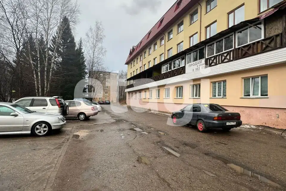Продаётся 3-комнатная квартира, 65.8 м²