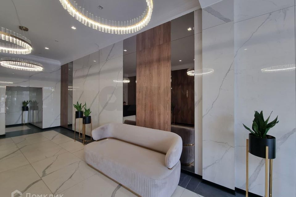 Продаётся 1-комнатная квартира, 43 м²