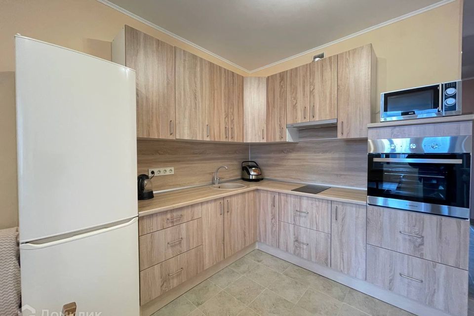 Продаётся 1-комнатная квартира, 42.6 м²