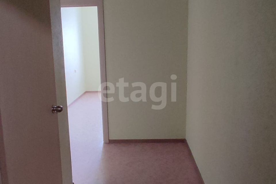 Продаётся 1-комнатная квартира, 37.7 м²