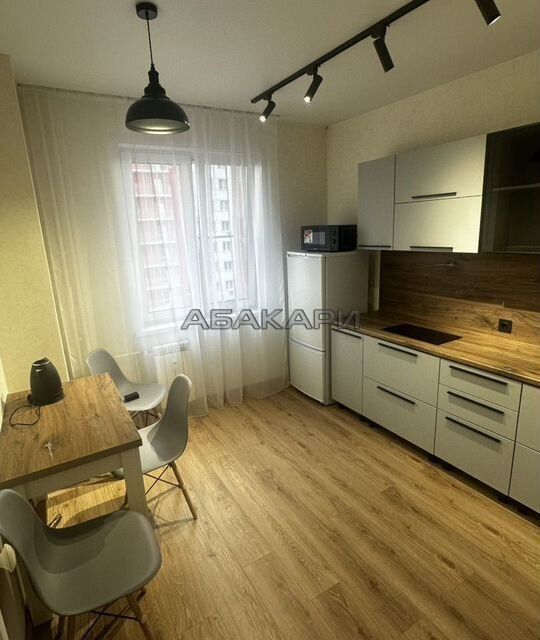 Сдаётся 1-комнатная квартира, 43 м²