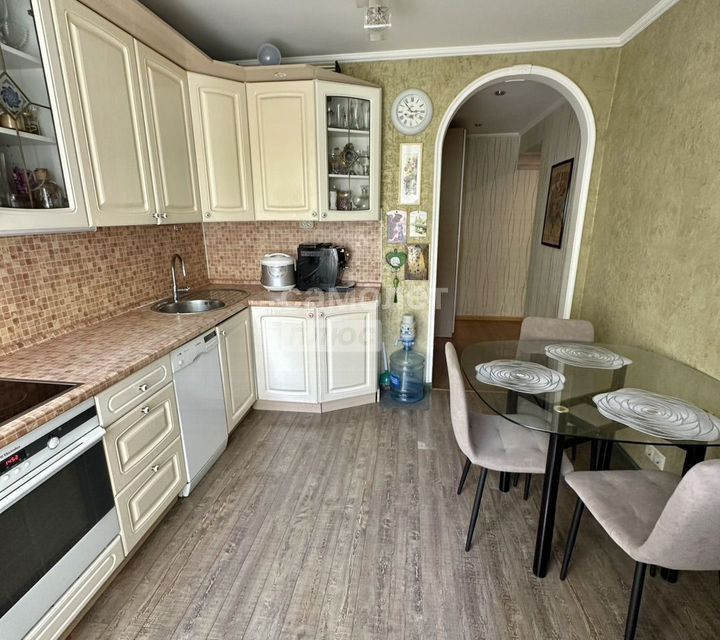 Продаётся 2-комнатная квартира, 52.7 м²