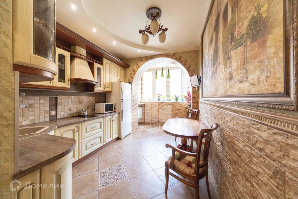 Продаётся 2-комнатная квартира, 59.9 м²
