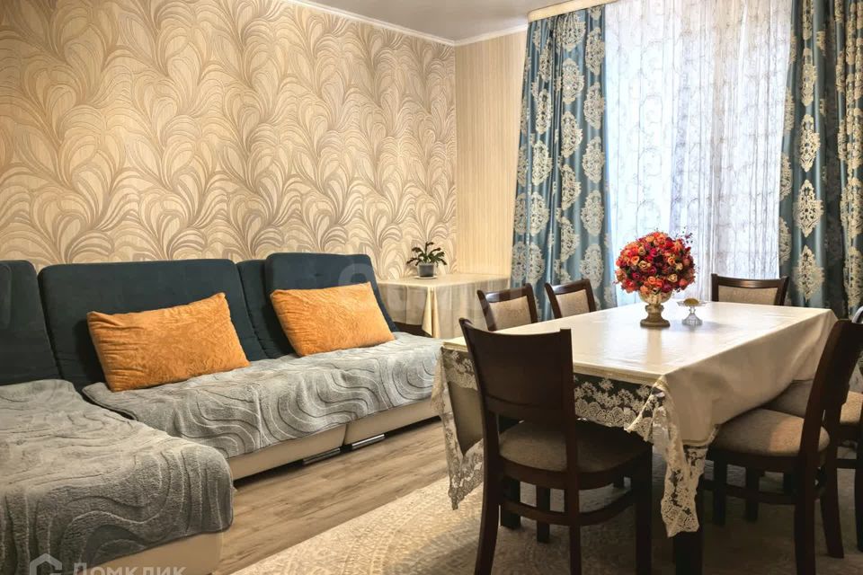 Продаётся 2-комнатная квартира, 61.5 м²
