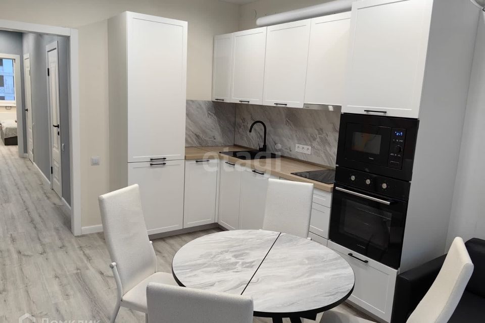 Сдаётся 2-комнатная квартира, 66.3 м²